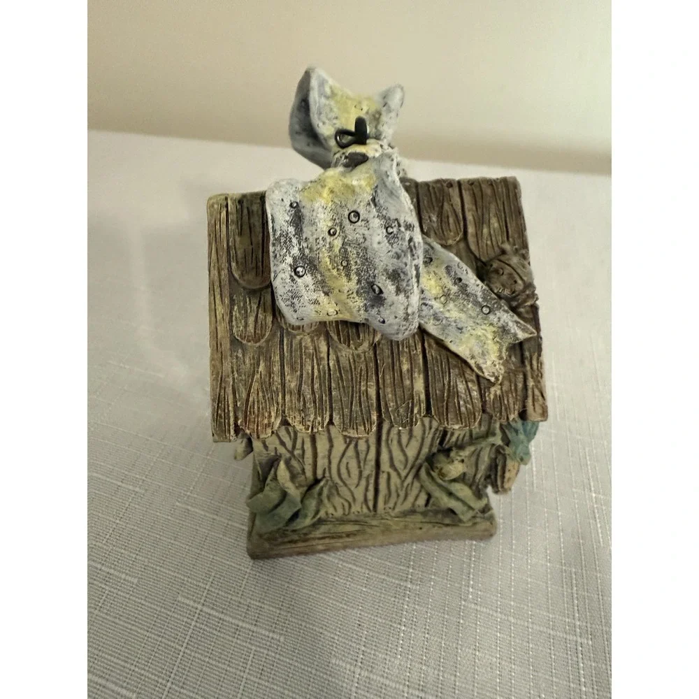 Mini Ceramic Birdhouse With Bow From‎ K's Collection